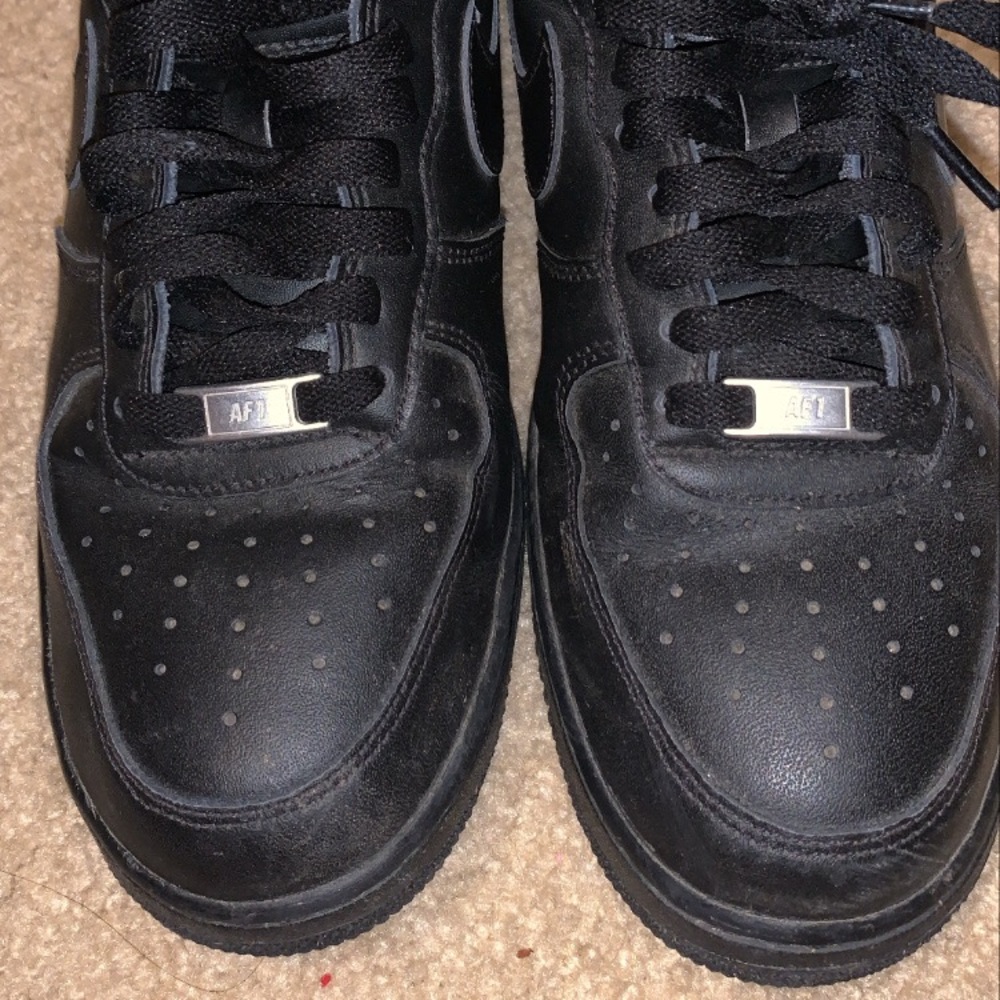 Black Nike Air Forces